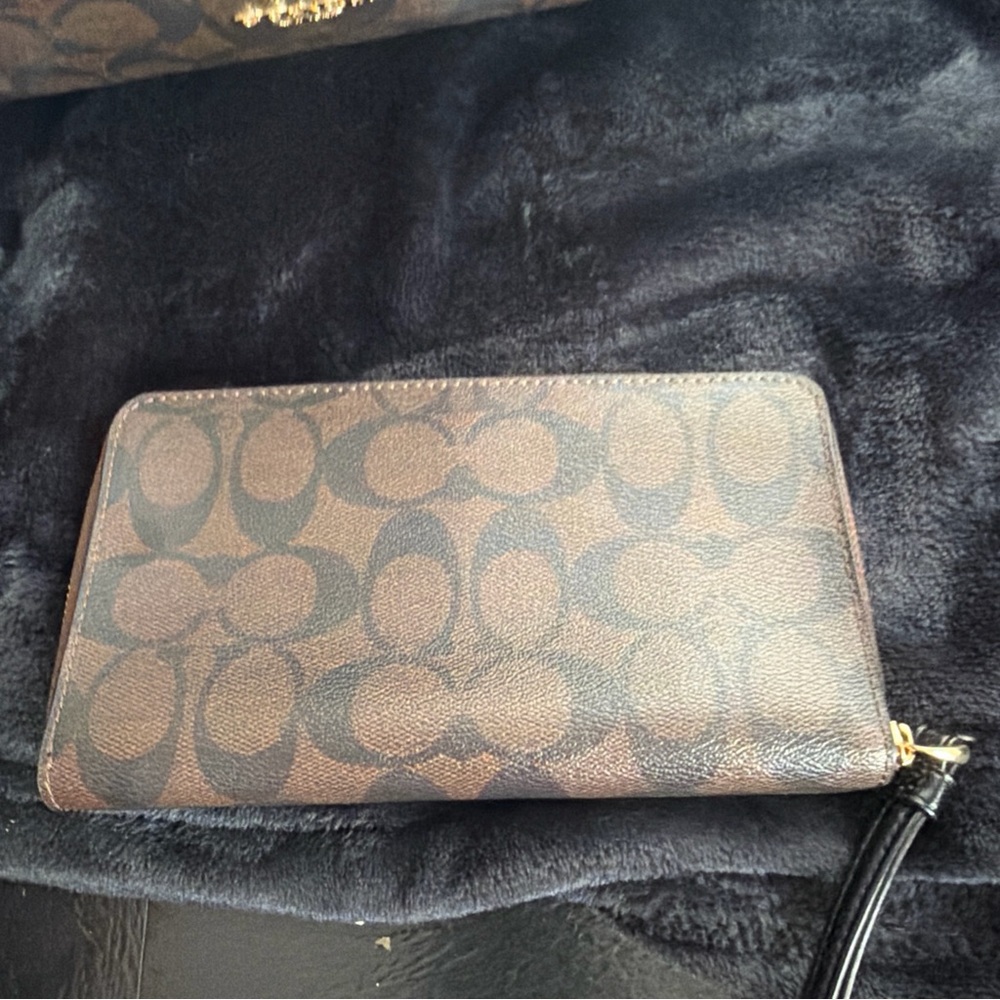 Coach Signature Brown Backpack and Wallet - Picture 4 of 16